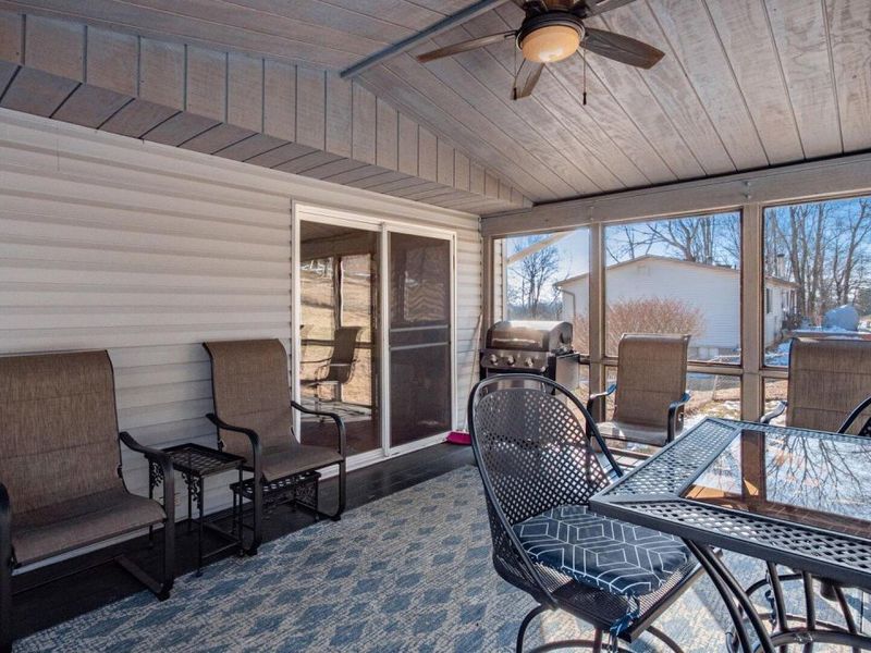 125 Persimmon Drive NE, Newark, OH 43055 Photo 36