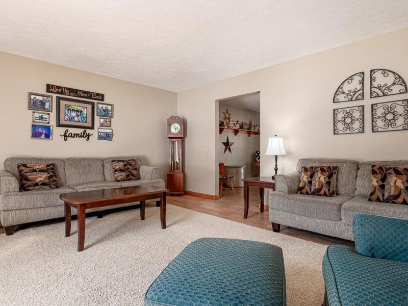 125 Persimmon Drive NE, Newark, OH 43055 Photo 6