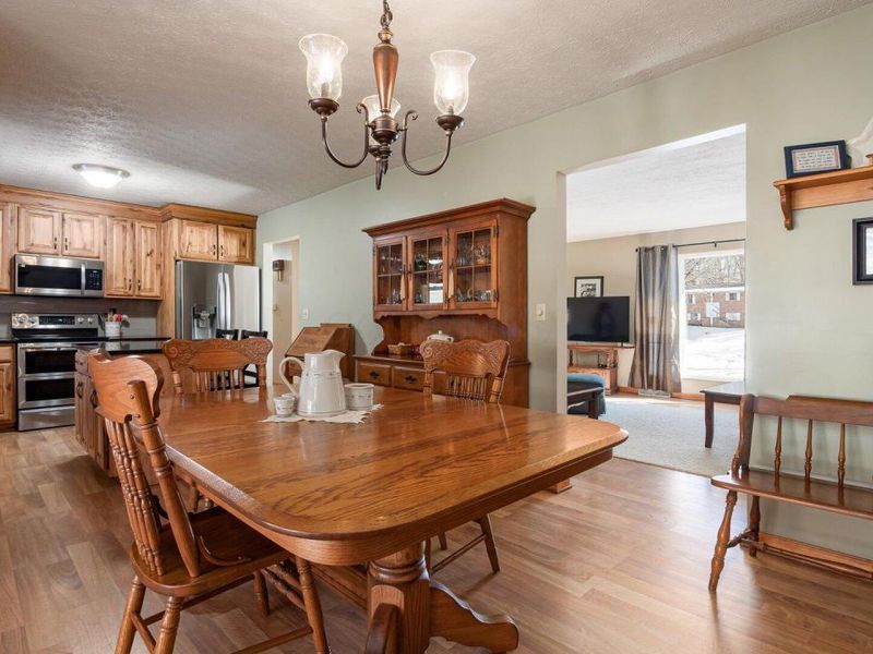 125 Persimmon Drive NE, Newark, OH 43055 Photo 9