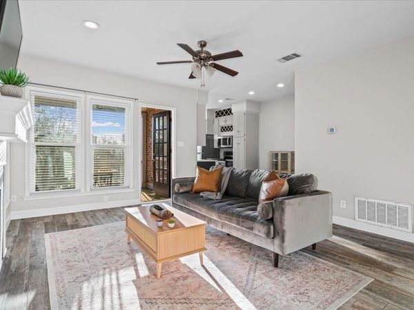 5 Tournament WAY, Unit 12, The Hills, TX 78738