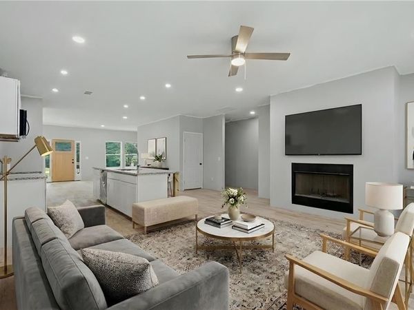 2515 Hogan Road, East Point, GA 30344