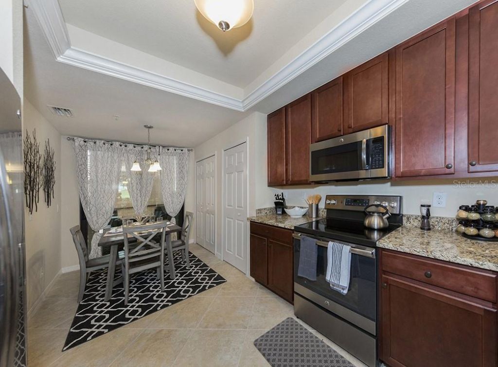 5528 Palmer Circle, Unit 105, Lakewood Ranch, FL 34211 Photo