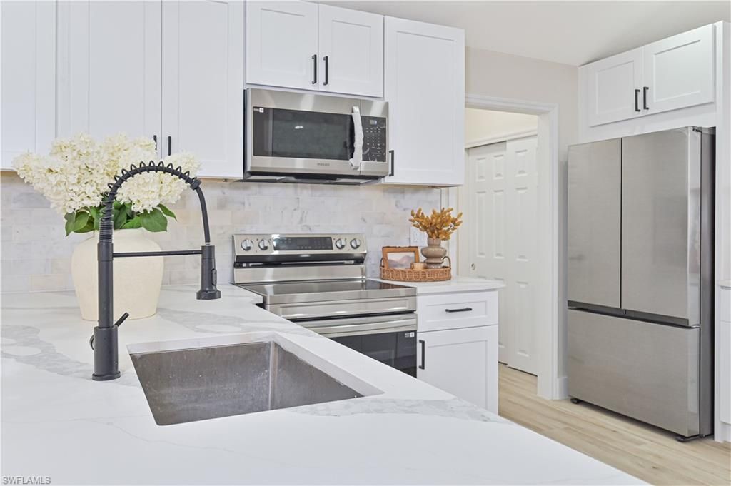 835 Geneva St E, Lehigh Acres, FL 33974 Photo