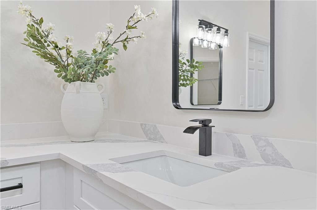 835 Geneva St E, Lehigh Acres, FL 33974 Photo