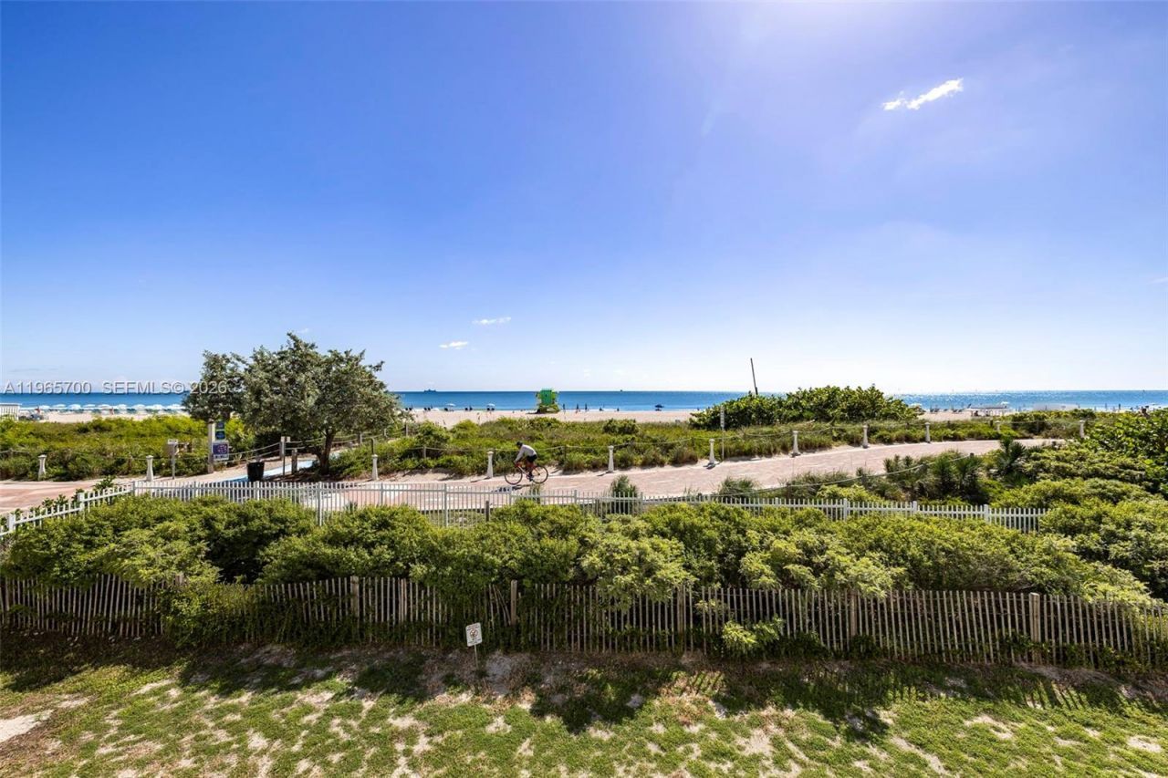 345 Ocean Dr, Unit 718, Miami Beach, FL 33139 Photo