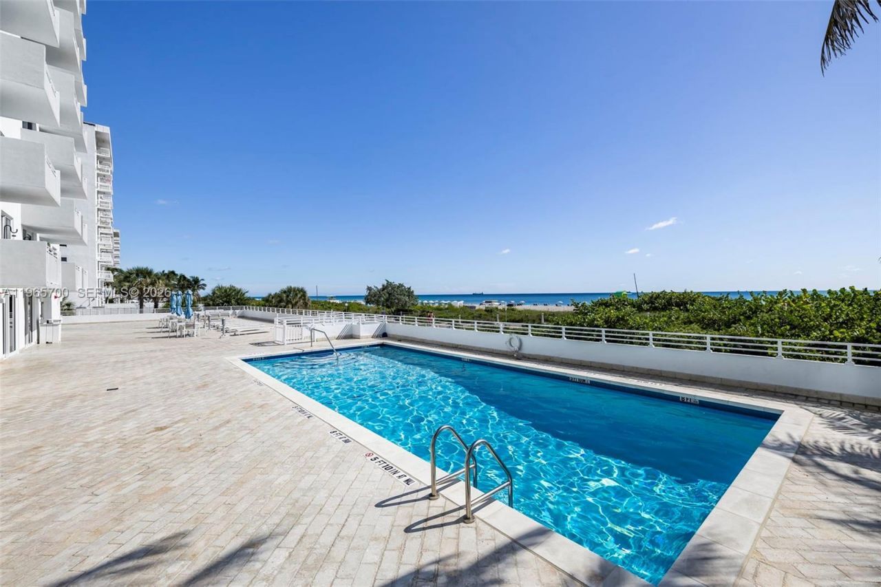 345 Ocean Dr, Unit 718, Miami Beach, FL 33139 Photo