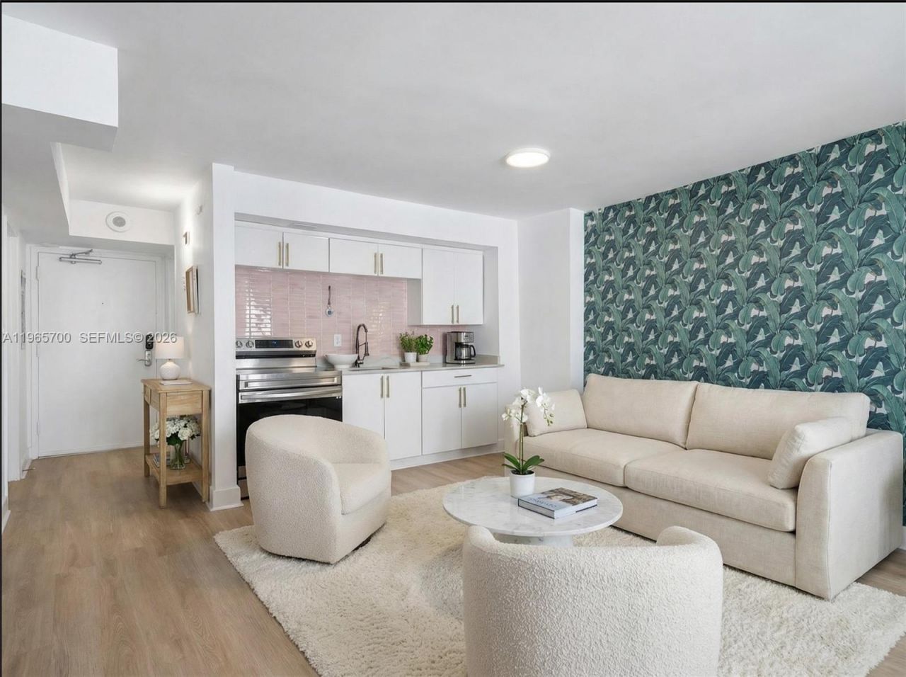 345 Ocean Dr, Unit 718, Miami Beach, FL 33139 Photo