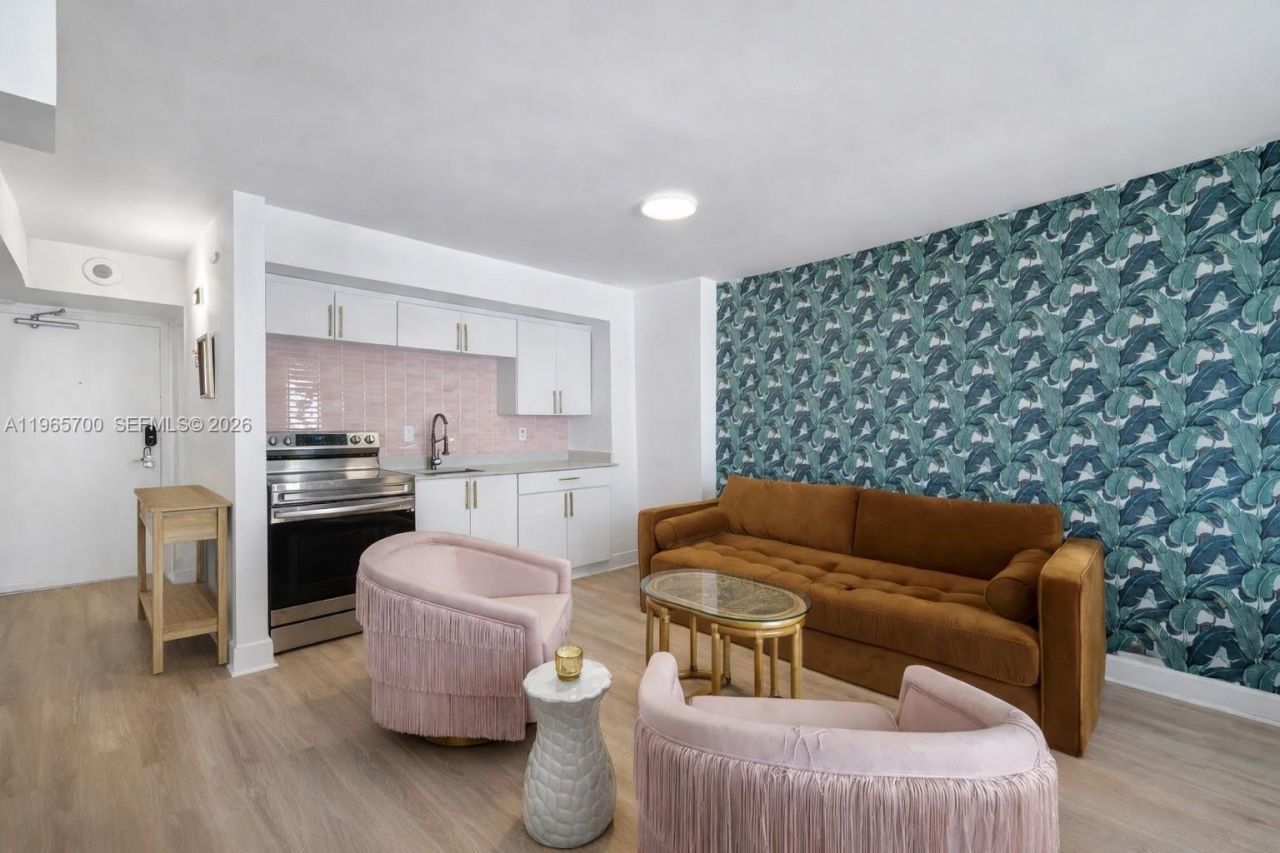 345 Ocean Dr, Unit 718, Miami Beach, FL 33139 Photo