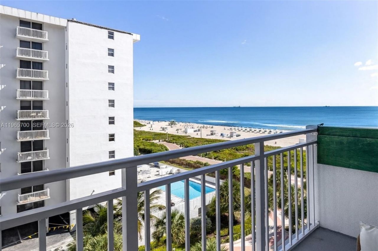 345 Ocean Dr, Unit 718, Miami Beach, FL 33139 Photo