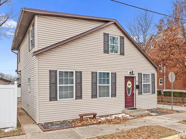 207 N Main Street , Waterloo, IL 62298