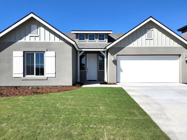 7921 Sixes River Street, Bakersfield, CA 93311