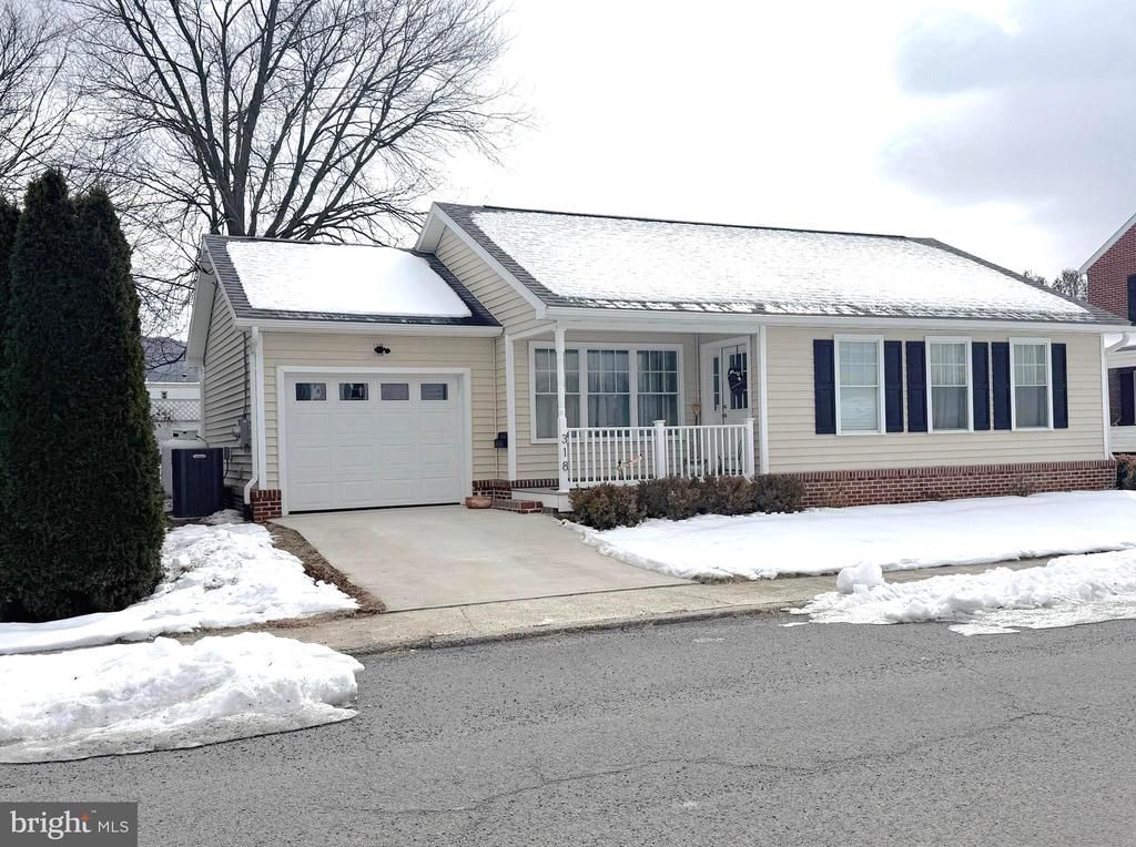 318 N 3rd Street, Mc Connellsburg, PA 17233 Main Photo