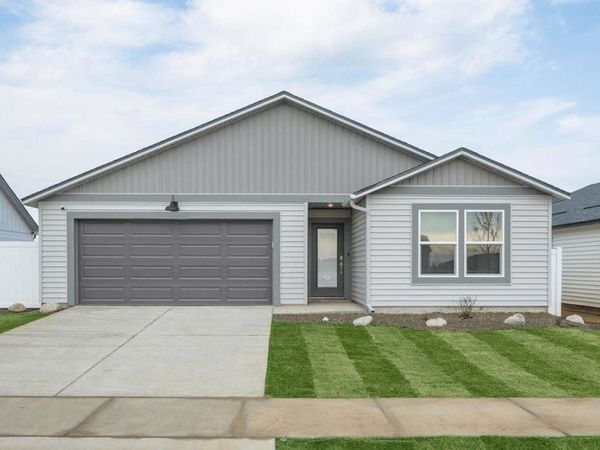 1617 E A St, Deer Park, WA 99006