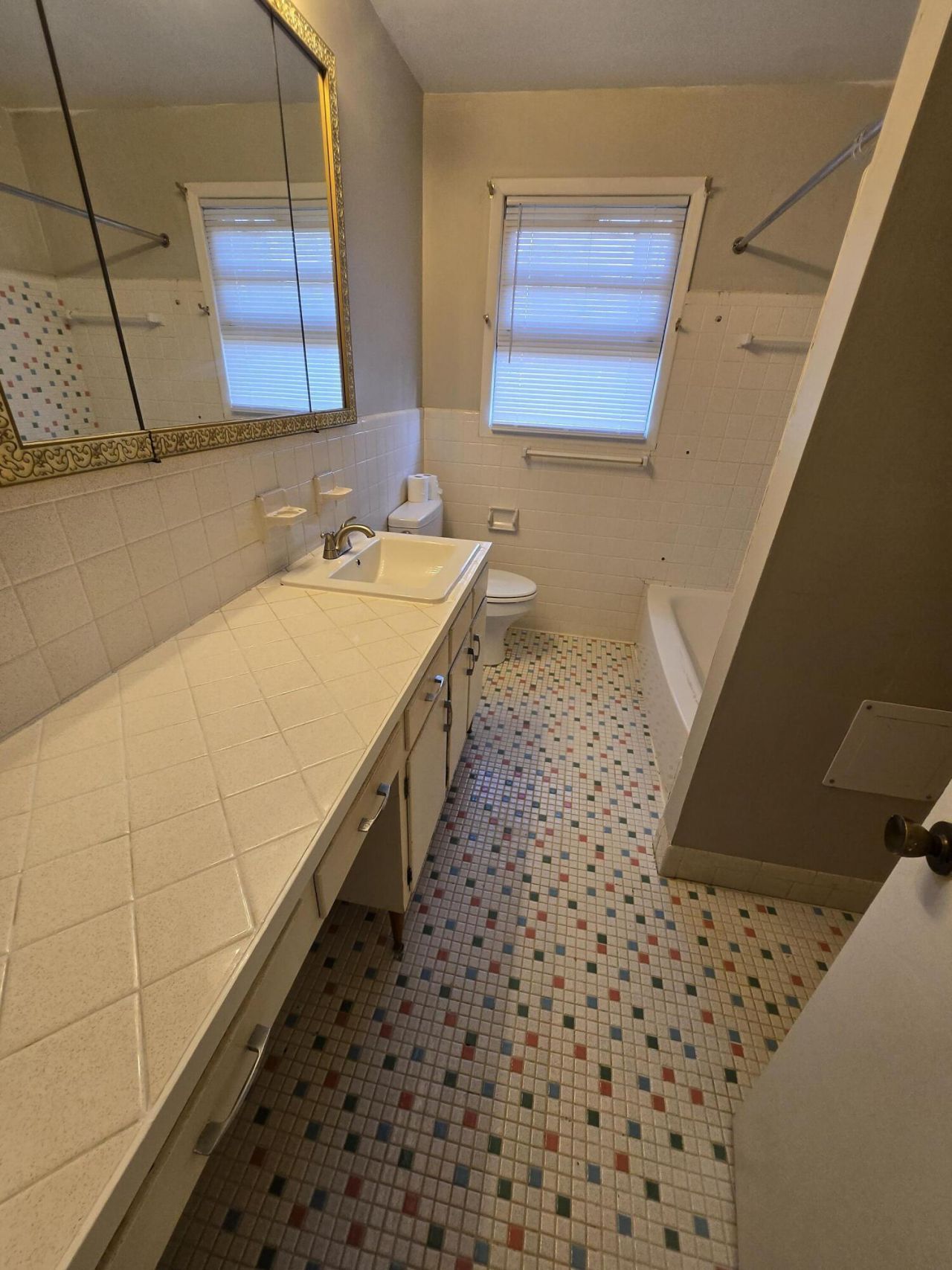 1433 Salisbury Street Photo 10