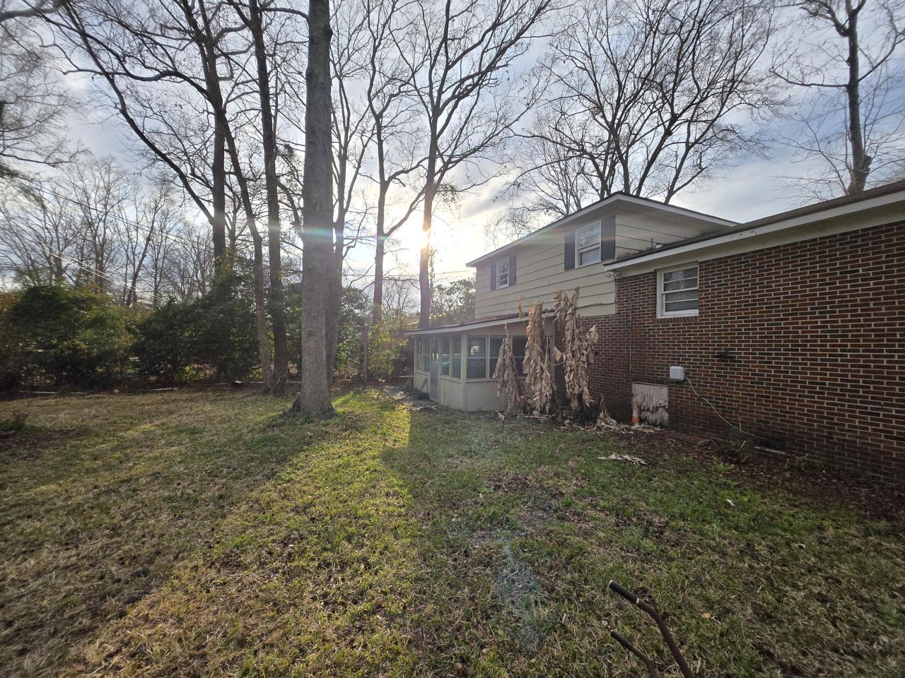 1433 Salisbury Street Photo 15