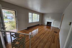 1433 Salisbury Street photo 4