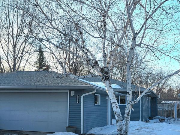2411 Country Club Parkway, Moorhead, MN 56560