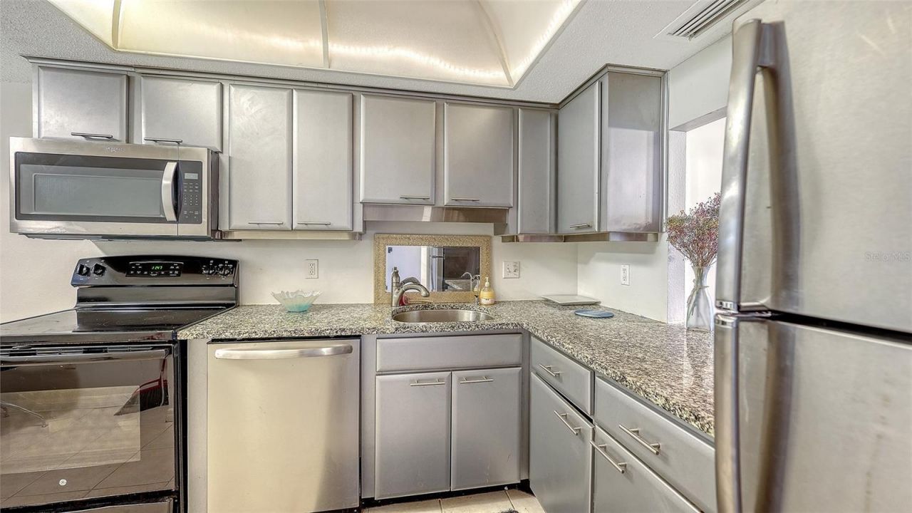 3700 S Osprey Avenue, Unit 219, Sarasota, FL 34239 Photo