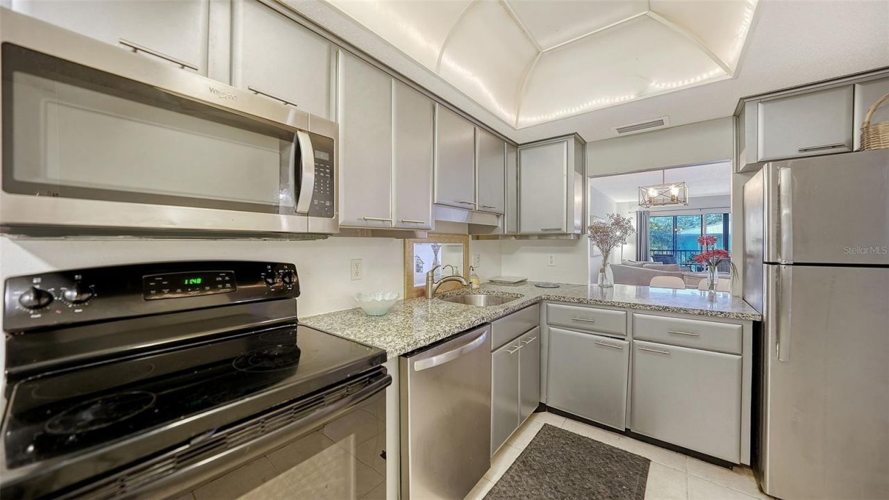 3700 S Osprey Avenue, Unit 219, Sarasota, FL 34239 Photo