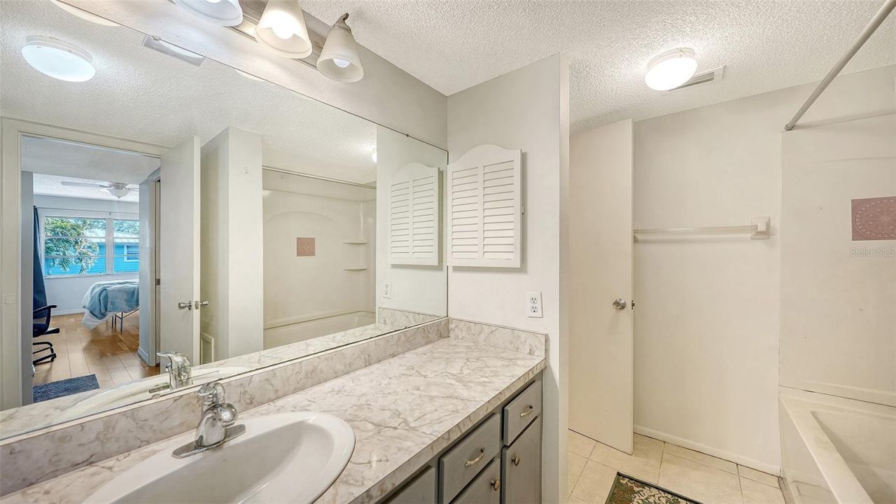 3700 S Osprey Avenue, Unit 219, Sarasota, FL 34239 Photo