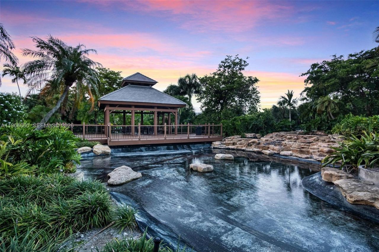 1000 Quayside Ter , Unit 408, Miami, FL 33138 Photo