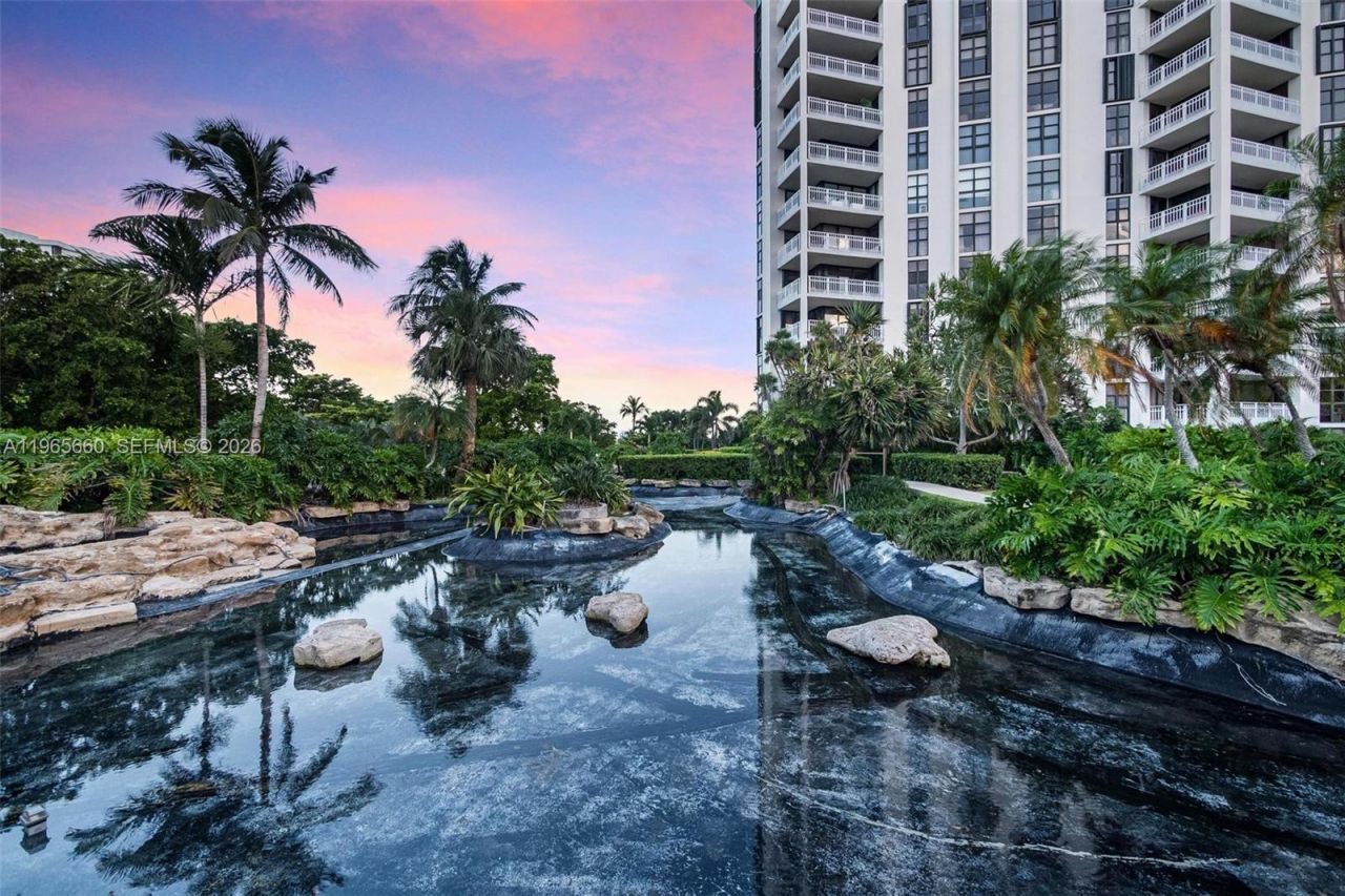 1000 Quayside Ter , Unit 408, Miami, FL 33138 Photo