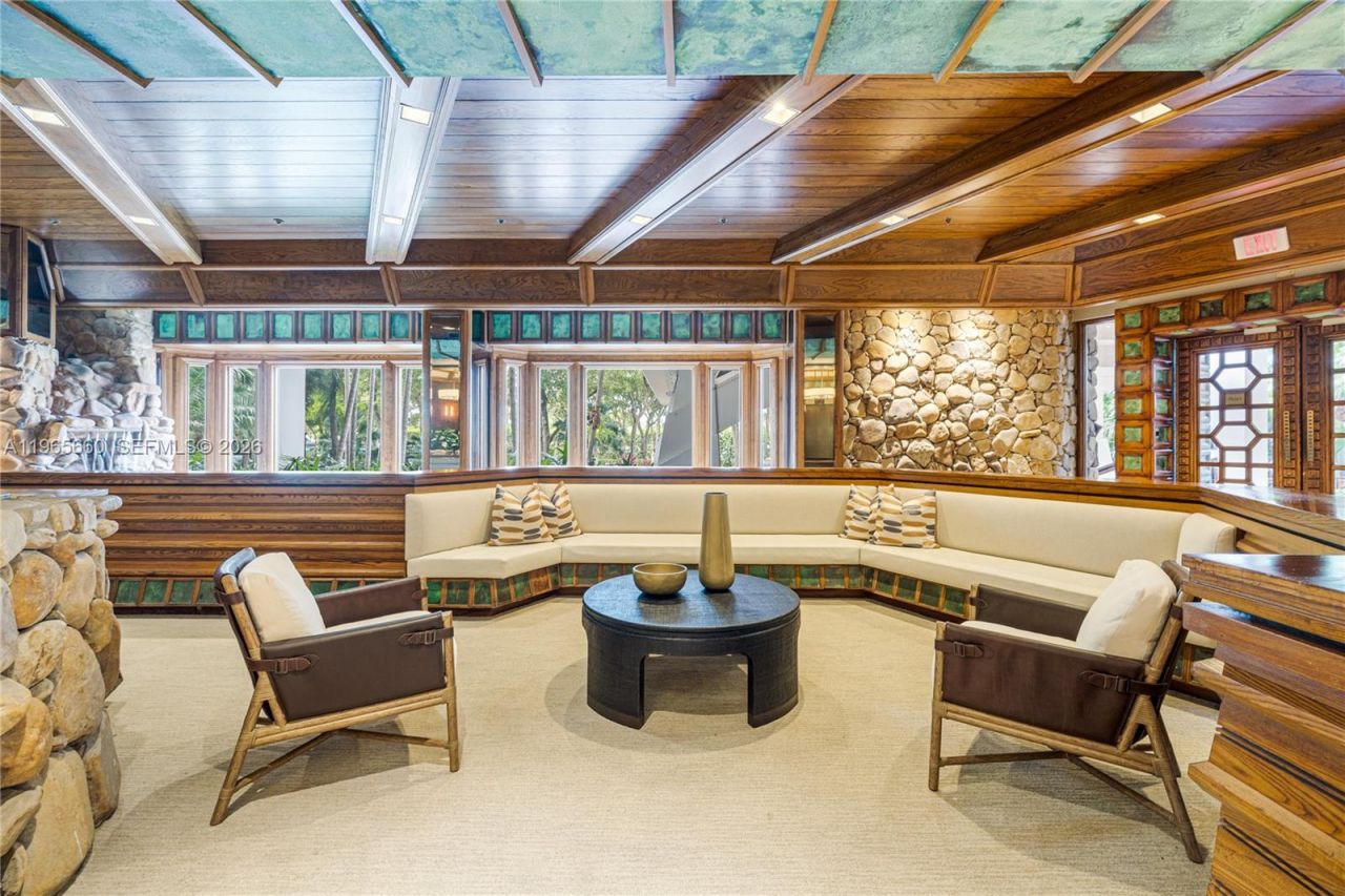 1000 Quayside Ter , Unit 408, Miami, FL 33138 Photo