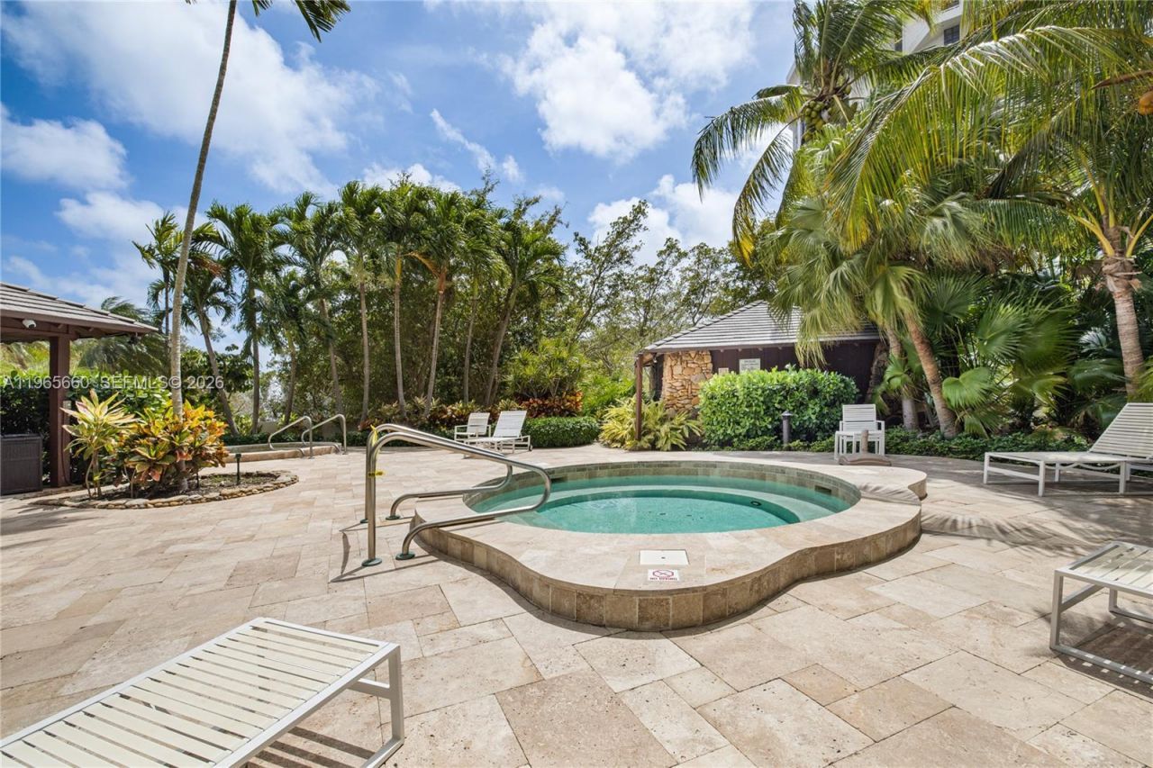 1000 Quayside Ter , Unit 408, Miami, FL 33138 Photo