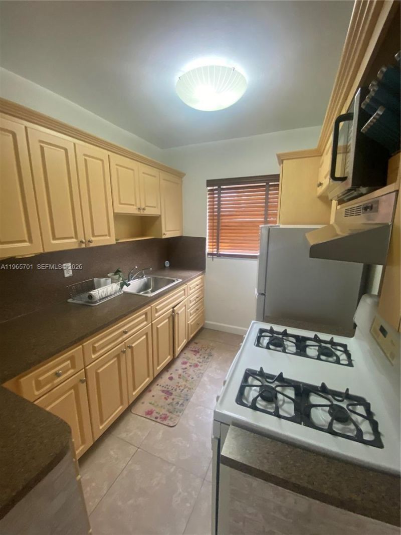 640 Pennsylvania Ave, Unit 17, Miami Beach, FL 33139 Photo