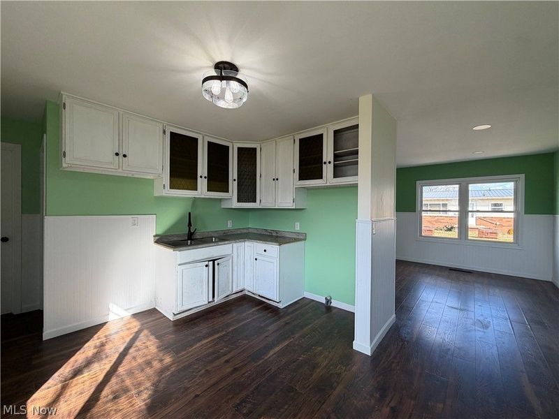 317 S King Street, West Lafayette, OH 43845 Photo 2