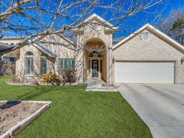 16502 Loma Landing, Helotes, TX 78023