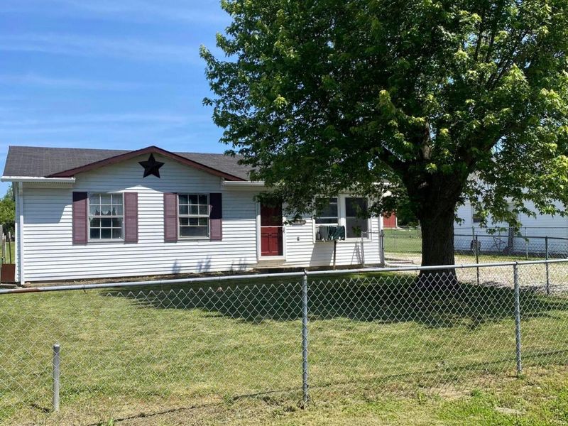112 E School Street, New Holland, OH 43145 Photo 1