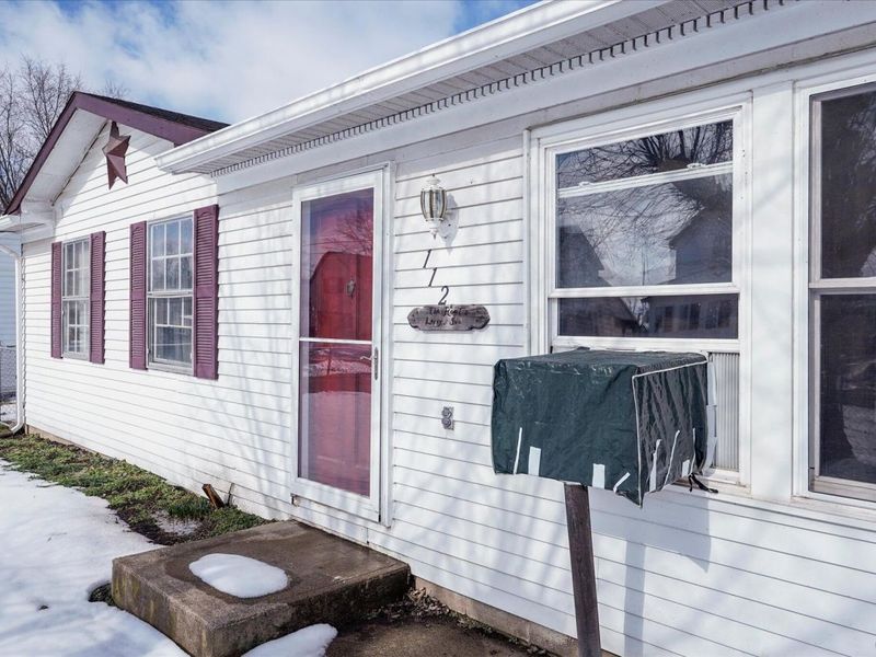 112 E School Street, New Holland, OH 43145 Photo 3