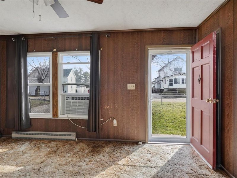 112 E School Street, New Holland, OH 43145 Photo 5