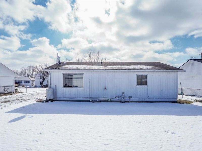 112 E School Street, New Holland, OH 43145 Photo 6