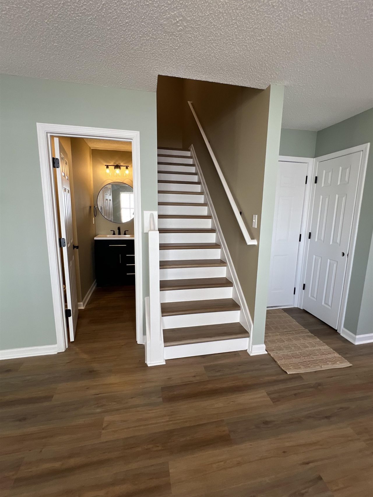 1057 Stanton Pl. Photo 7