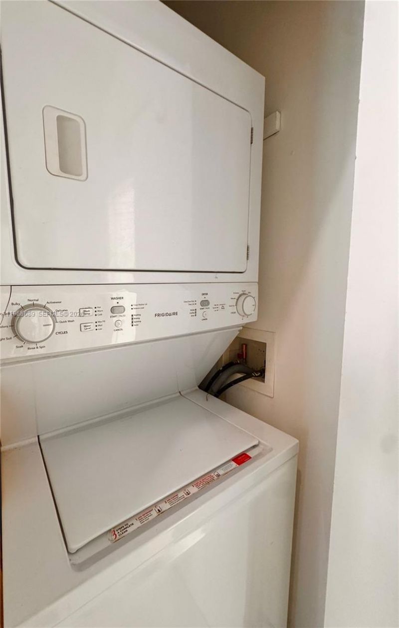 3029 NE 188th St, Unit 609, Aventura, FL 33180 Photo