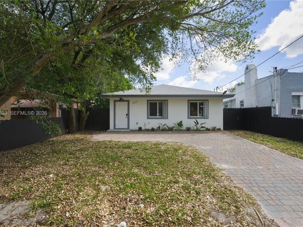 6723 NW 6th Ave, Miami, FL 33150