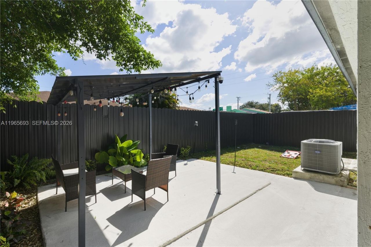 6723 NW 6th Ave, Miami, FL 33150 Photo