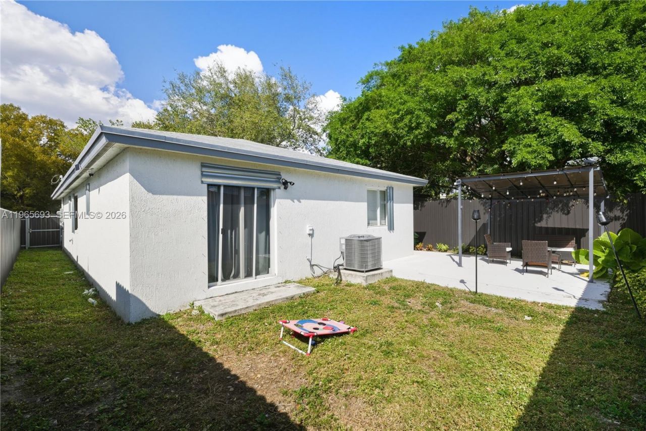 6723 NW 6th Ave, Miami, FL 33150 Photo