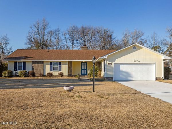 3616 Sunny Drive, Morehead City, NC 28557