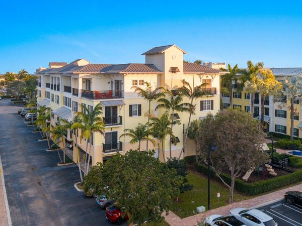 226 N Latitude Circle, Unit 203, Delray Beach, FL 33483