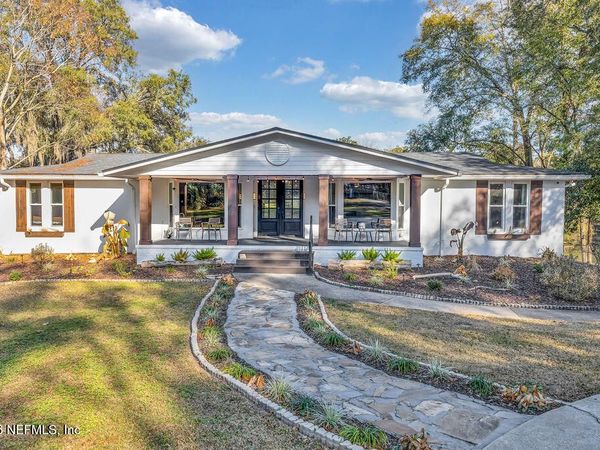 697 ARTHUR MOORE Drive, Green Cove Springs, FL 32043