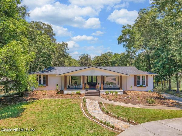 697 ARTHUR MOORE Drive, Green Cove Springs, FL 32043