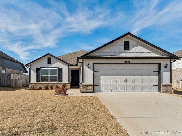 12504 N 132nd East Avenue, Collinsville, OK 74021