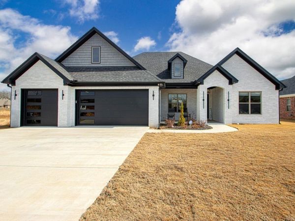 1009 Black Bass Cove, Jacksonville, AR 72076