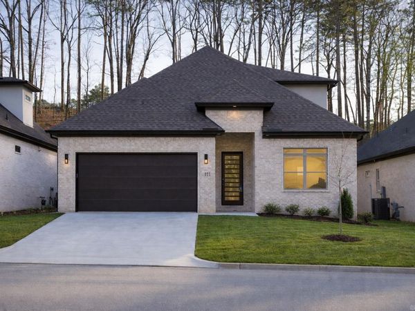 111 Kinley Loop, Little Rock, AR 72223