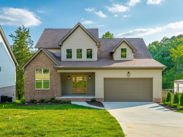 676 Courtney Lane, Chattanooga, TN 37415