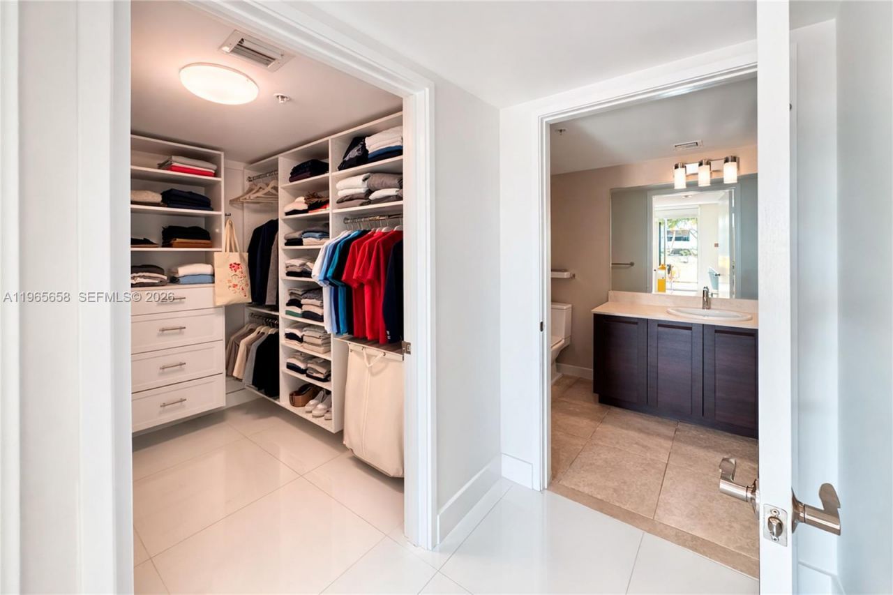 250 Sunny Isles Blvd, Unit TH-207, Sunny Isles Beach, FL 33160 Photo