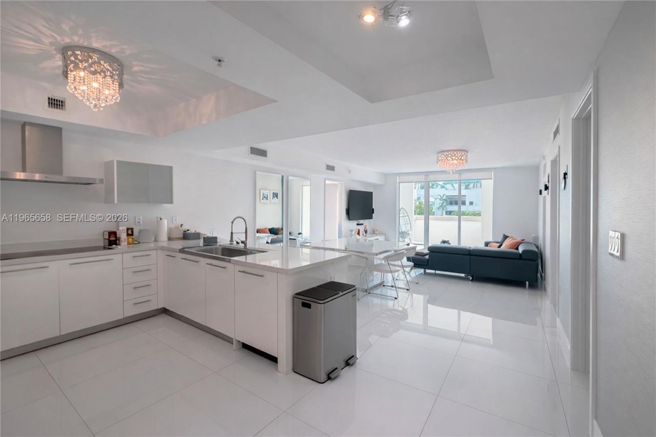 250 Sunny Isles Blvd, Unit TH-207, Sunny Isles Beach, FL 33160 Photo